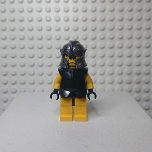 LEGO Rogue Knight Minifigure with Helmet - Castle Knights Kingdom II